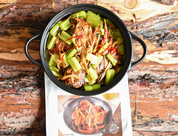 青菜香辣劲爆鸭头