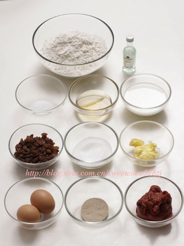 葡萄干番茄面包