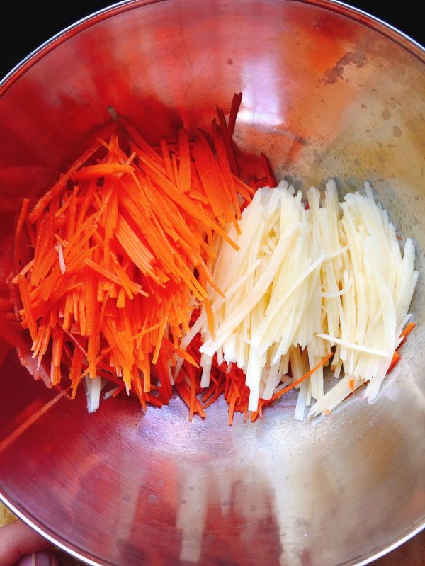 土豆胡萝卜鸡蛋饼