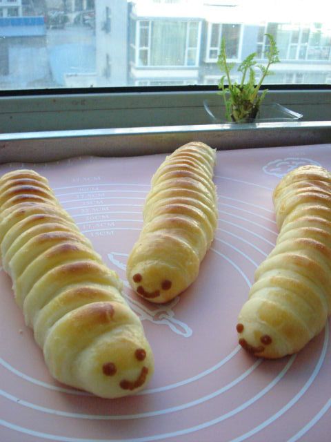 肉松毛毛虫面包