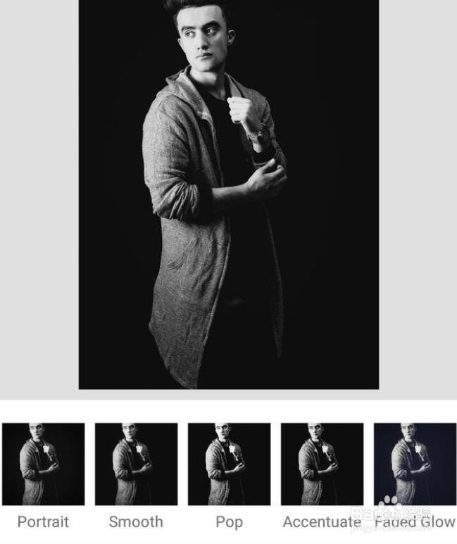 怎么用摄影修图软件制作人和火的合影？