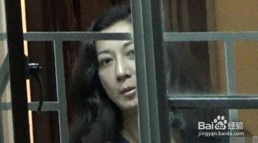 比小龙女报警抓母还严重!他曾为朱茵扬言弑父