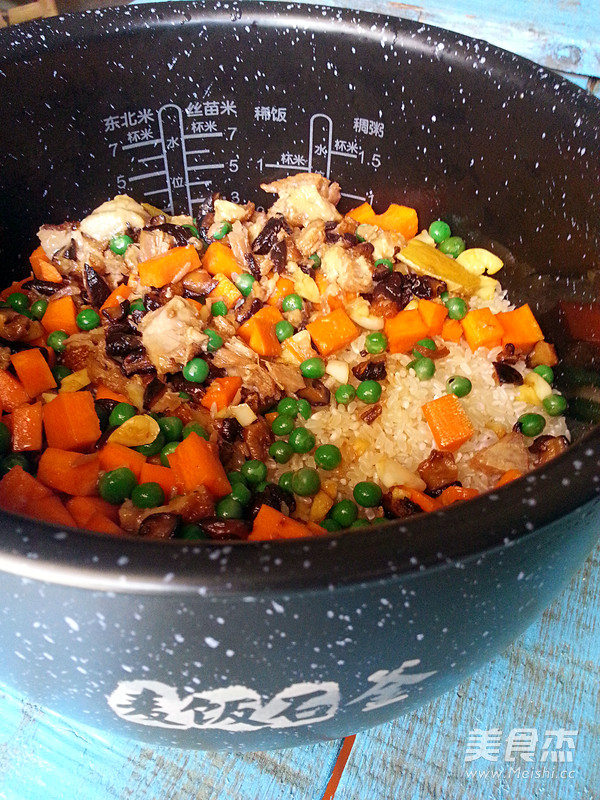 红烧肉焖饭的做法