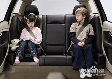 如何选择孩子的安全座椅