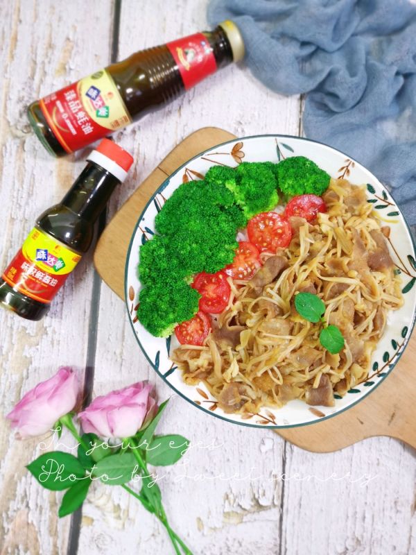 肥牛金针菇盖浇饭