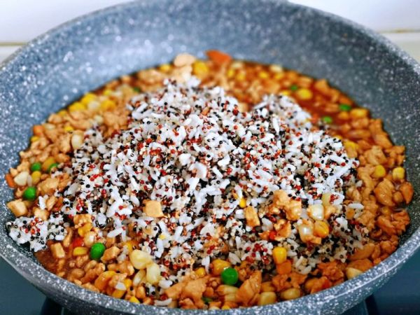 藜麦鸡胸时蔬烧麦