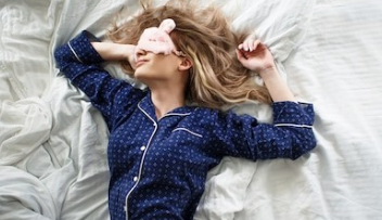 每天睡眠不足怎么办 不想变丑 就这样做