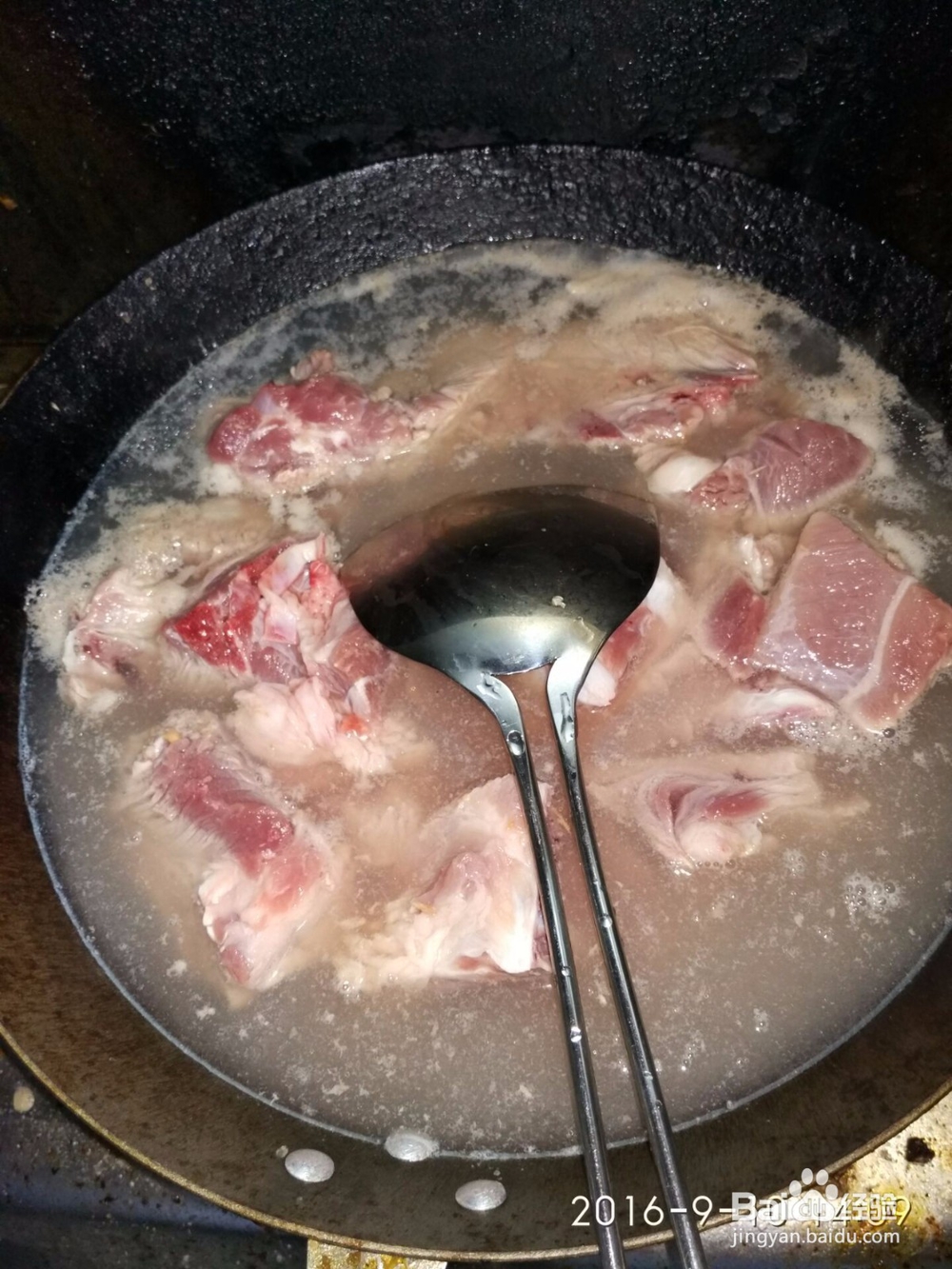 教你如何做家常炖排骨简单的美味？