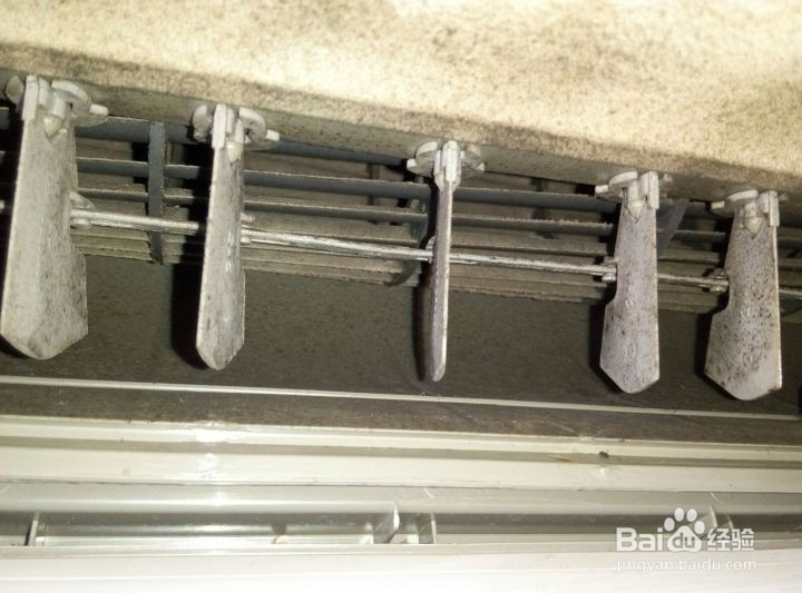 空调怎么清洗？空调上的自清洁按钮有什么作用？