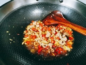 榨菜肉末下饭菜