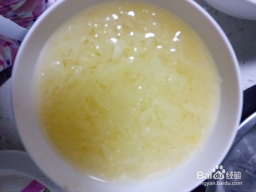 砂锅红薯银耳粥