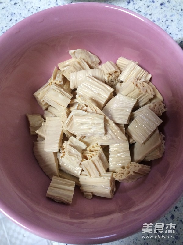 鹌鹑蛋白果糖水