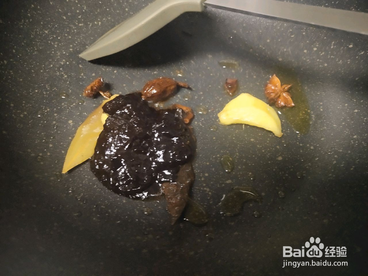 红烧什锦牛尾的做法