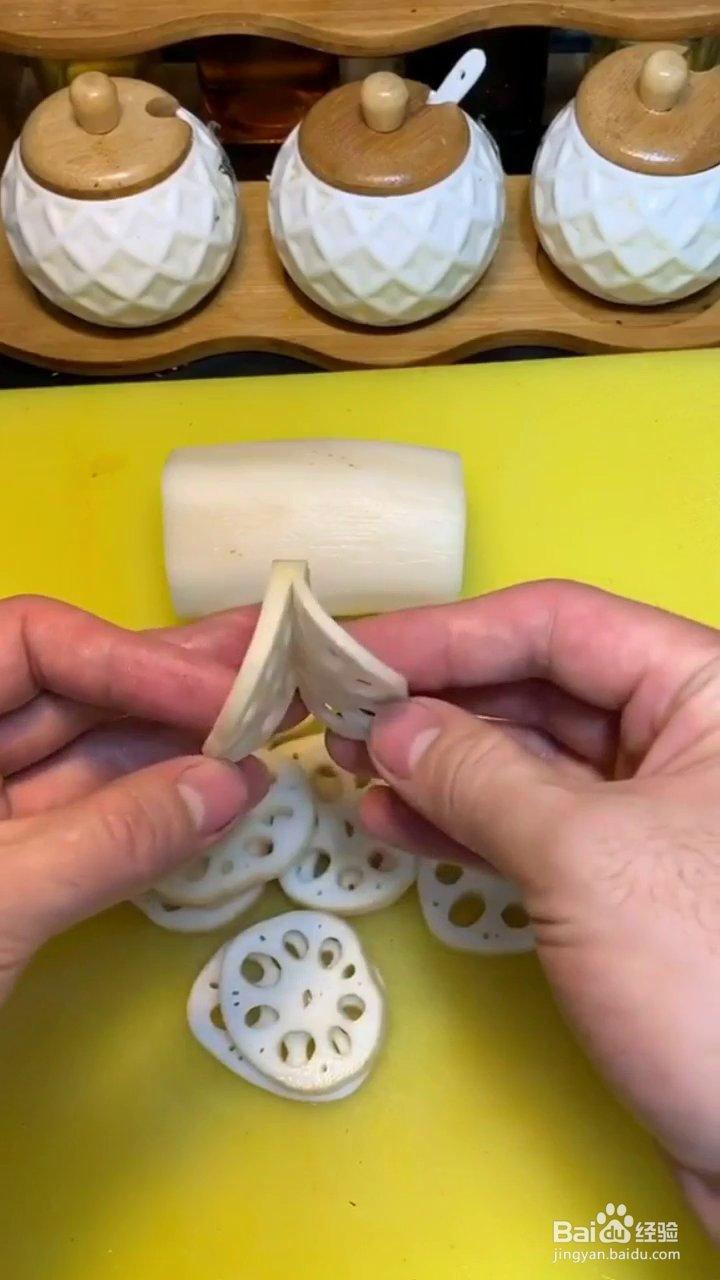 如何制作好吃的炸藕盒？