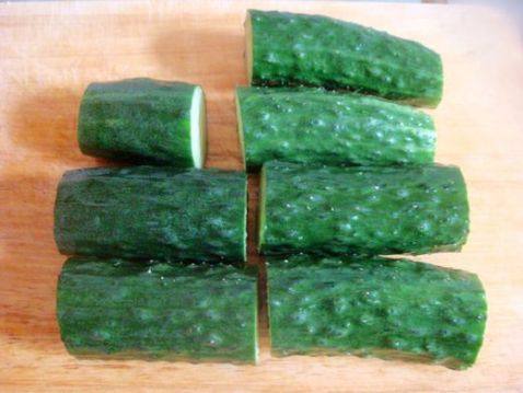 让人口水直流的酸辣黄瓜，还不动心嘛？