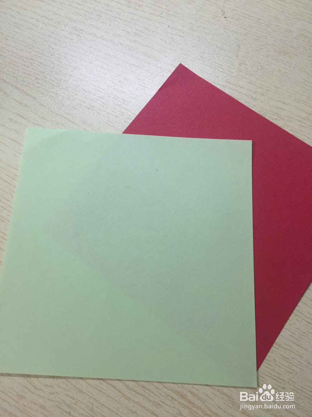 用卡纸如何做一只立体小鱼