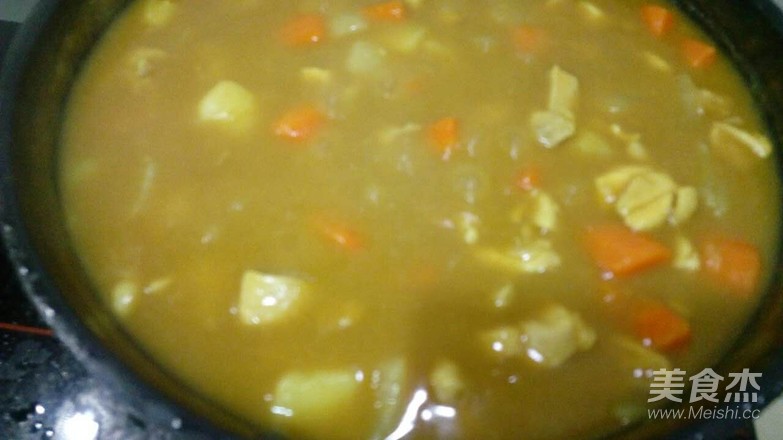 咖喱鸡腿炖土豆