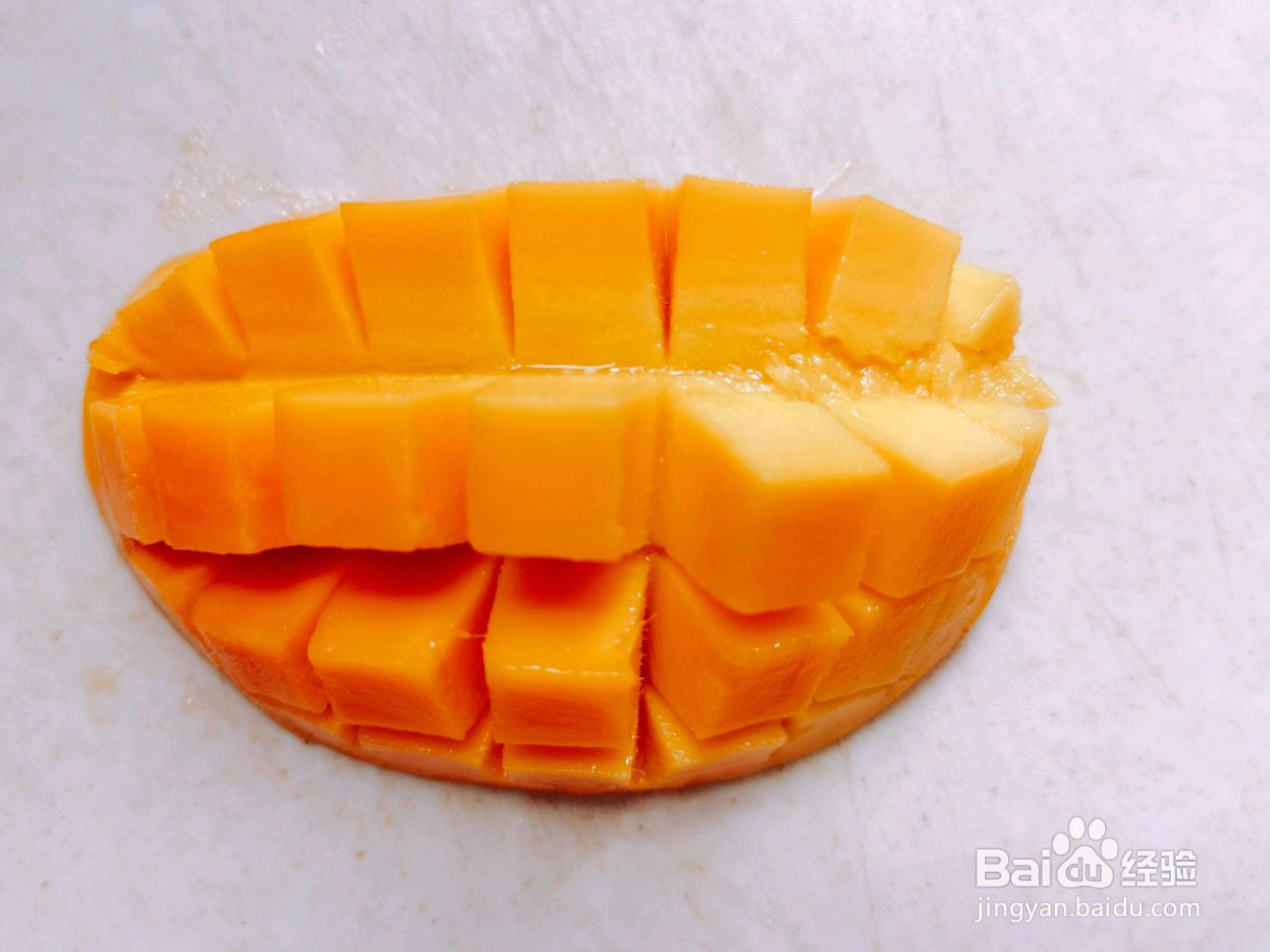 夏日芒果裱花蛋糕的做法