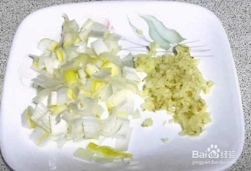 青蒜煎炒蛋豆腐怎么做好吃?家常做法教程