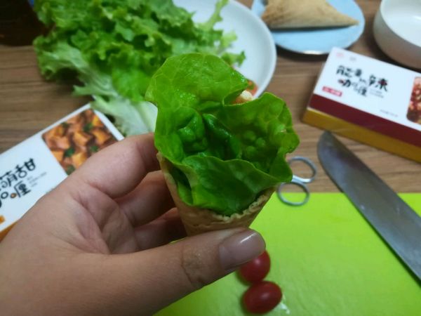 时蔬咖喱炒饭脆筒