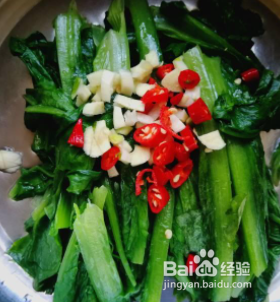 如何做蒜蓉香菇油麦菜