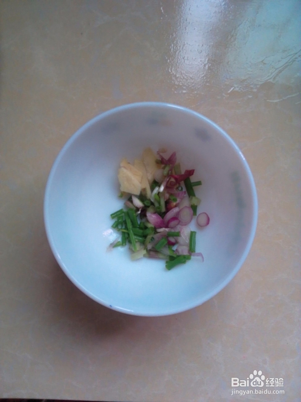 猪肉炒胡萝卜丝