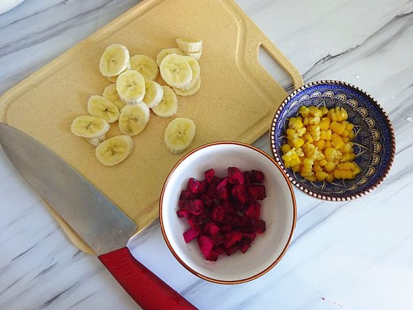 香甜清爽双拼水果披萨