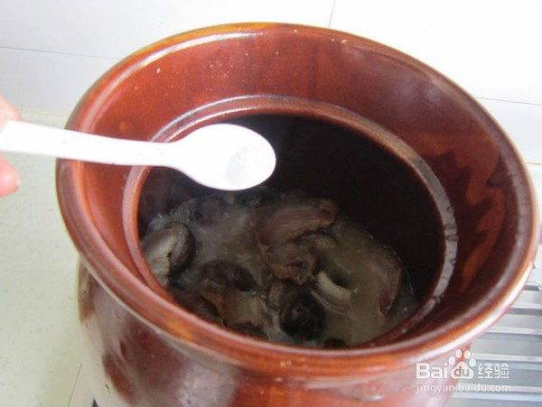 怎么做香菇炖腊肉