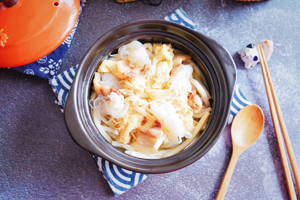 魔芋五花肉腐皮笋丝煲