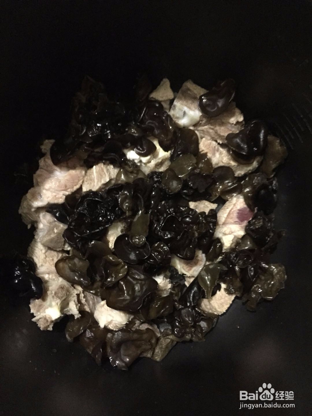 鲜美菌菇排骨汤 的做法