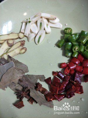 猪肉炖粉条做法简介