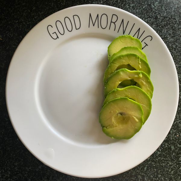 牛油果三文鱼刺身