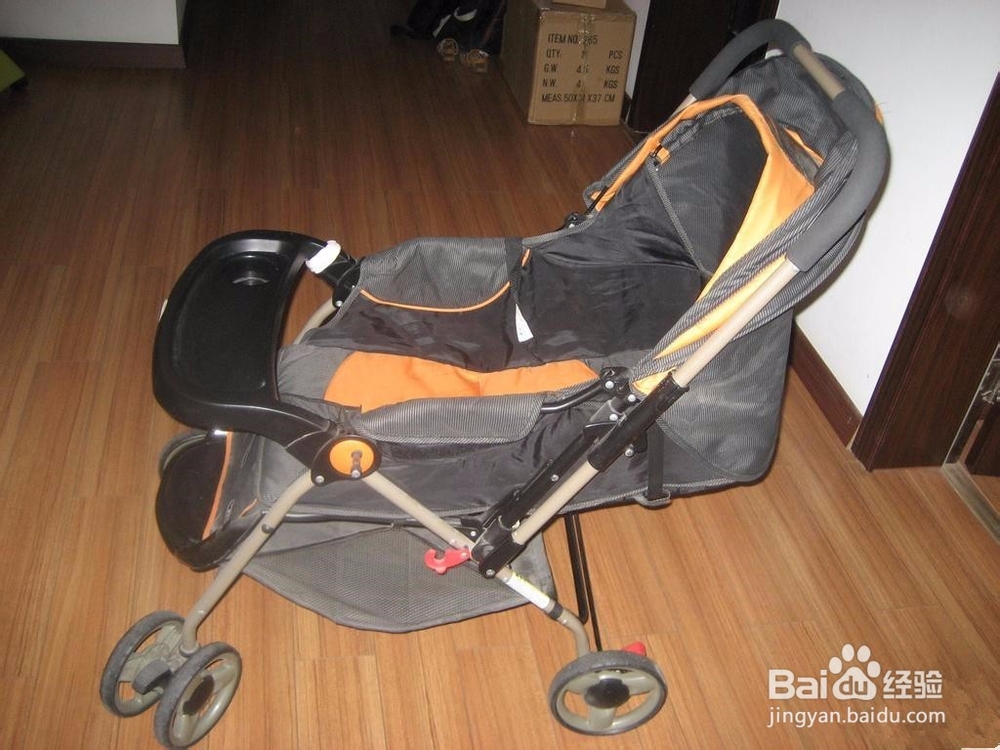 选择婴儿车要注意什么