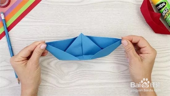 如何做一只纸船？