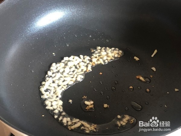 教你做虾仁炒西兰花