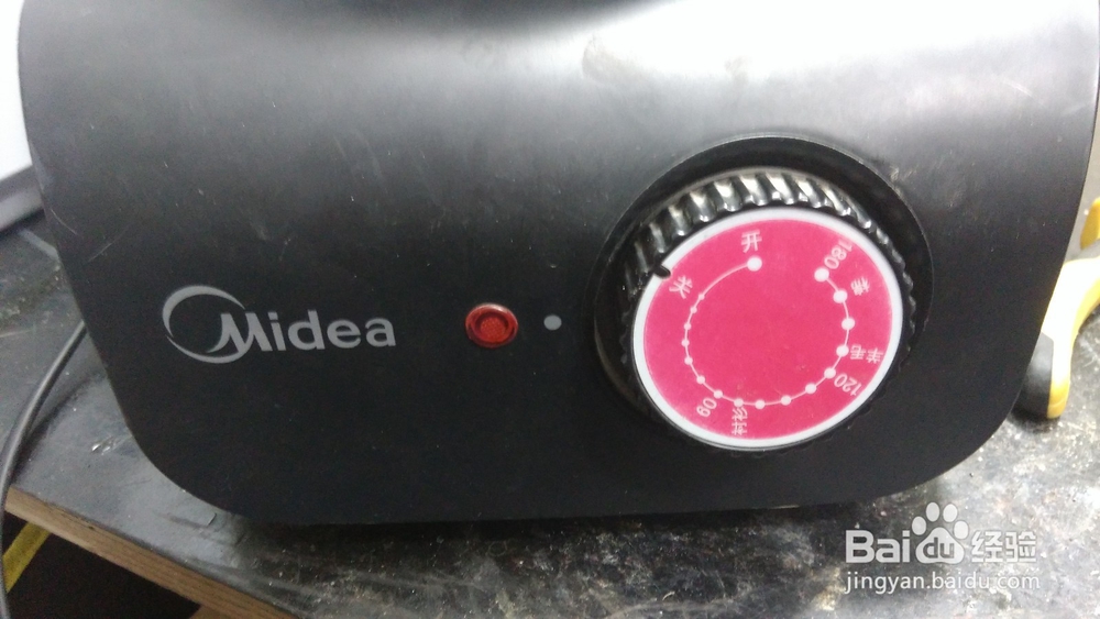 美的NGF9-D多功能取暖器不通电故障维修小经验