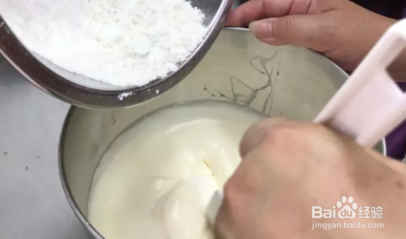 芒果干杯子蛋糕