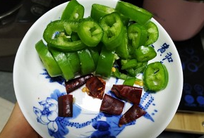 怎么做蒜香鸡腿