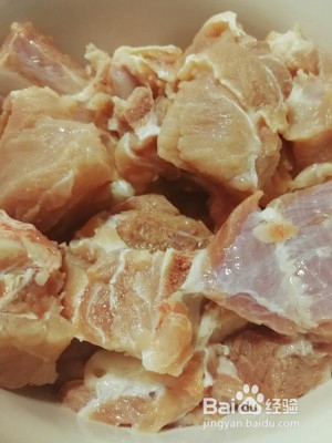 红烧土豆排骨的做法？教你怎么做红烧土豆排骨