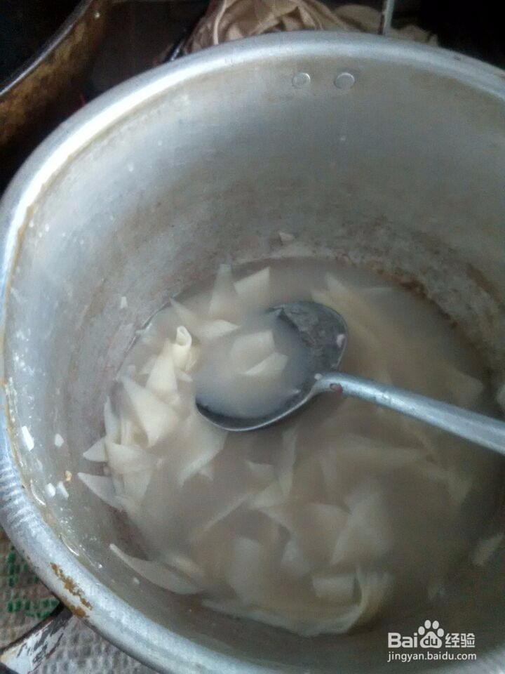主食一起来煮面片