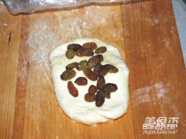 牛奶葡萄干面包