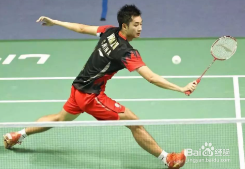 羽毛球击球发力方式