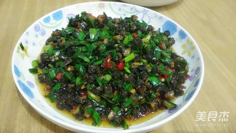 农家辣椒炒田螺肉