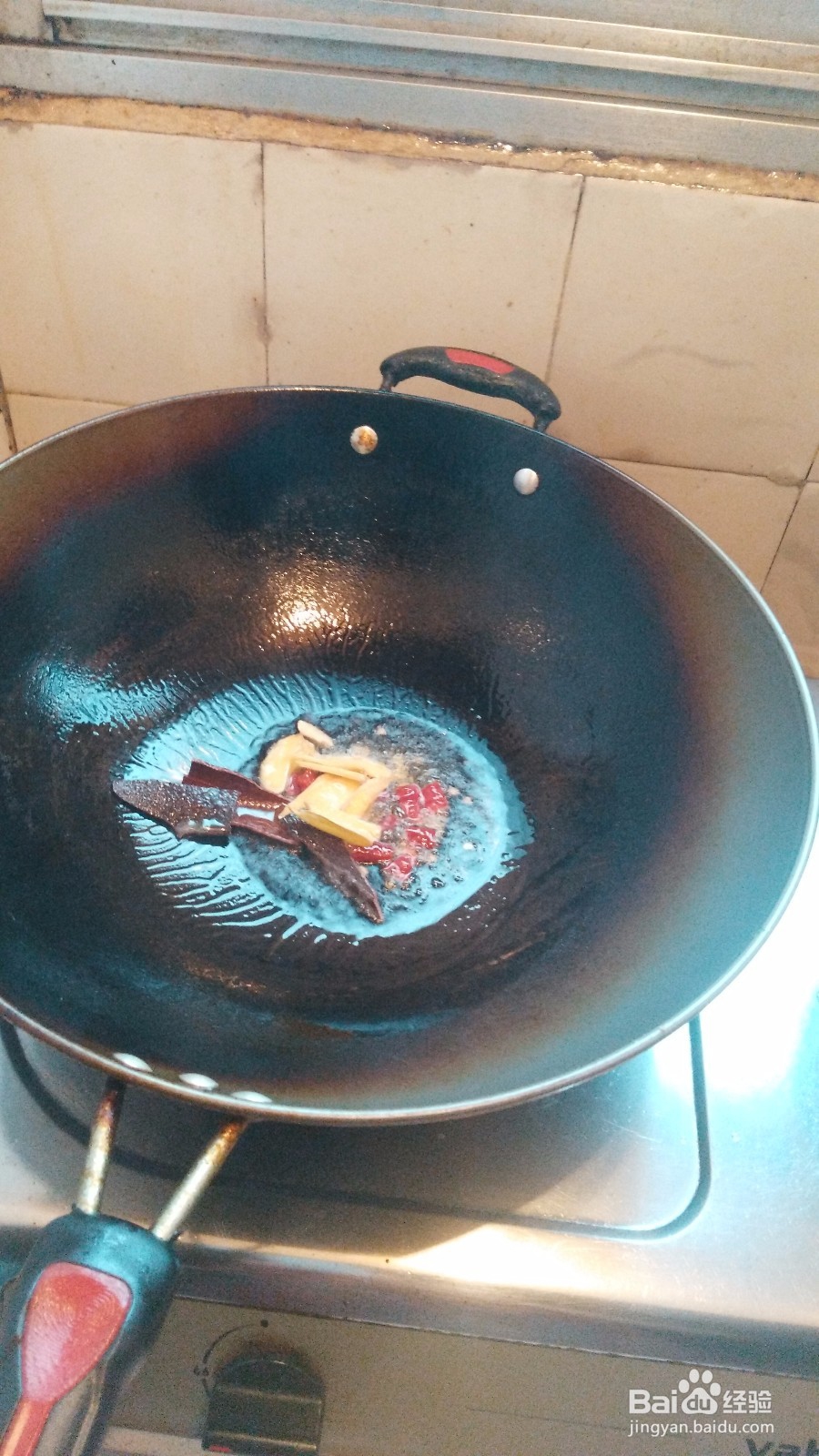 白萝卜烧鸭架的做法