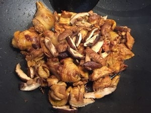 怎么做家常黄焖鸡