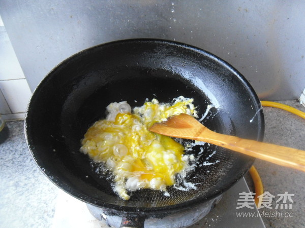 鸡蛋酱炒饭的做法