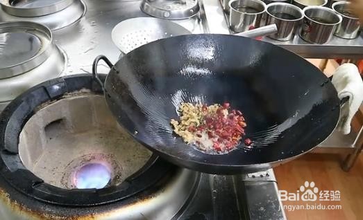 家常易学简单菜之—香辣干煸肉沫四季豆