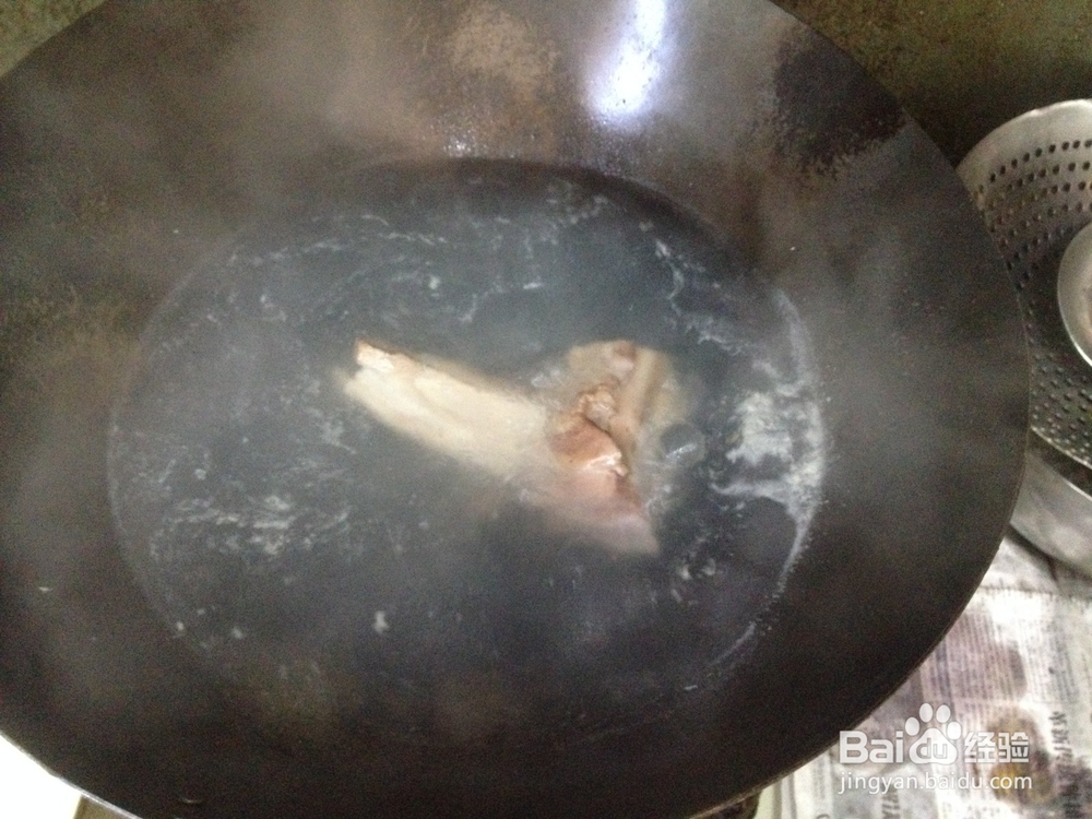 红烧肉烧土豆的做法