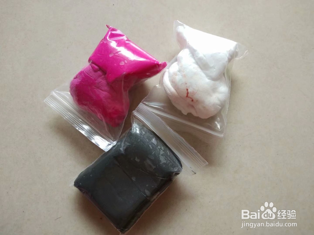 如何用橡皮泥捏一个小燕子