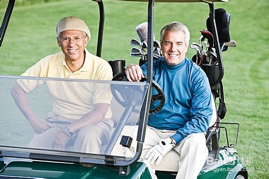 打高尔夫怎样才能避免背部拉伤